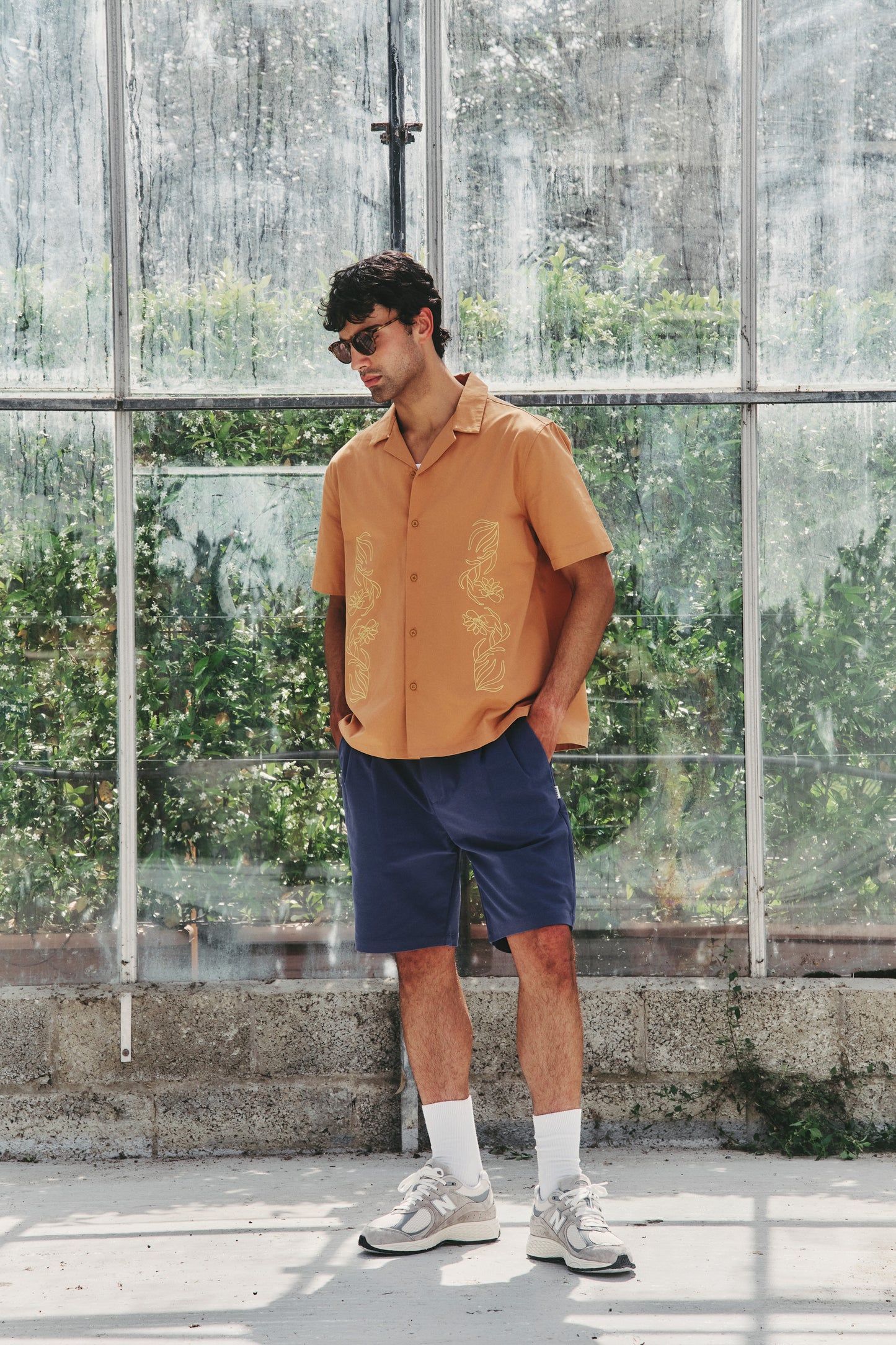 FLORAL EMBROIDERED SHIRT - RUST