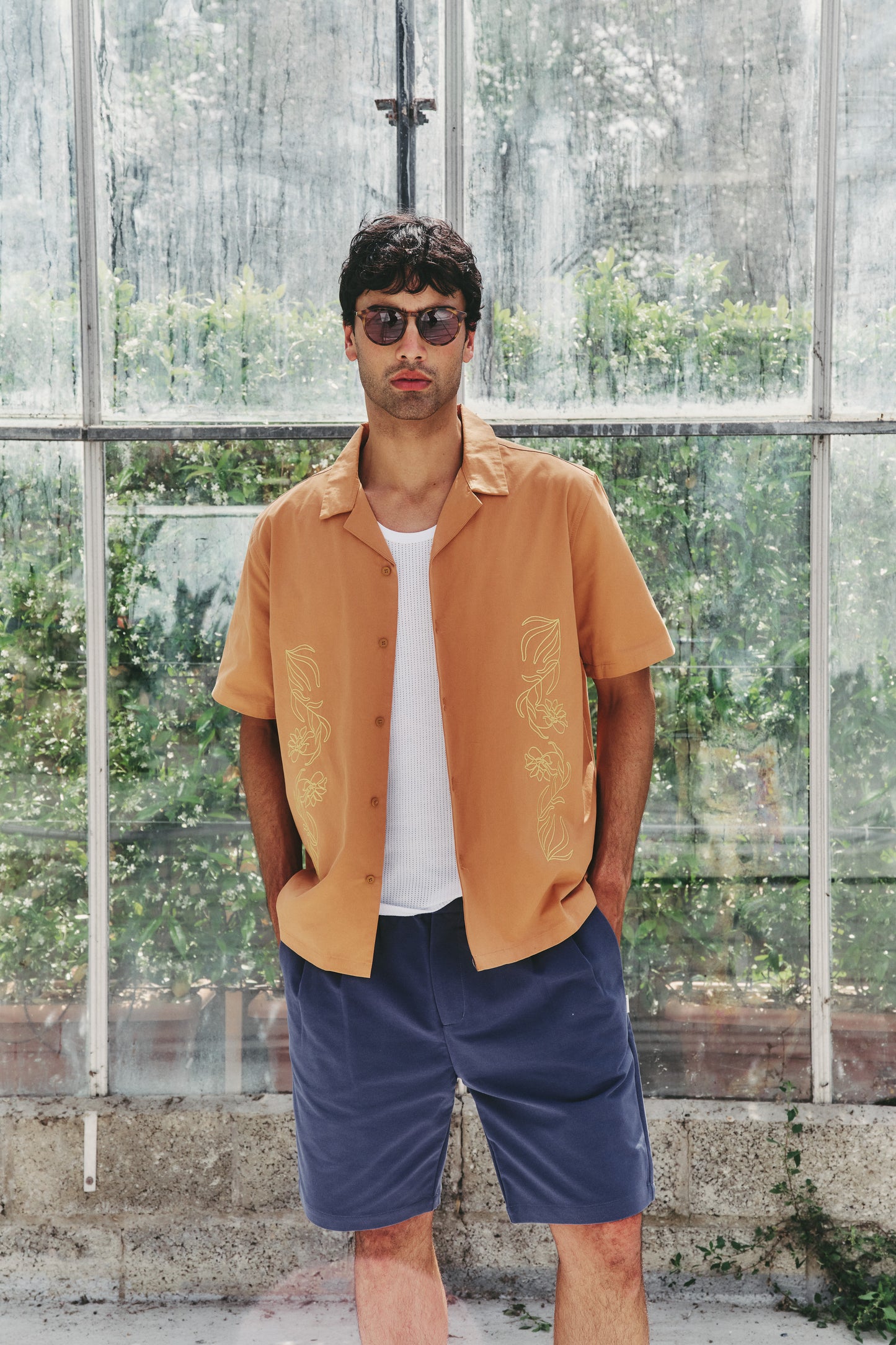 FLORAL EMBROIDERED SHIRT - RUST