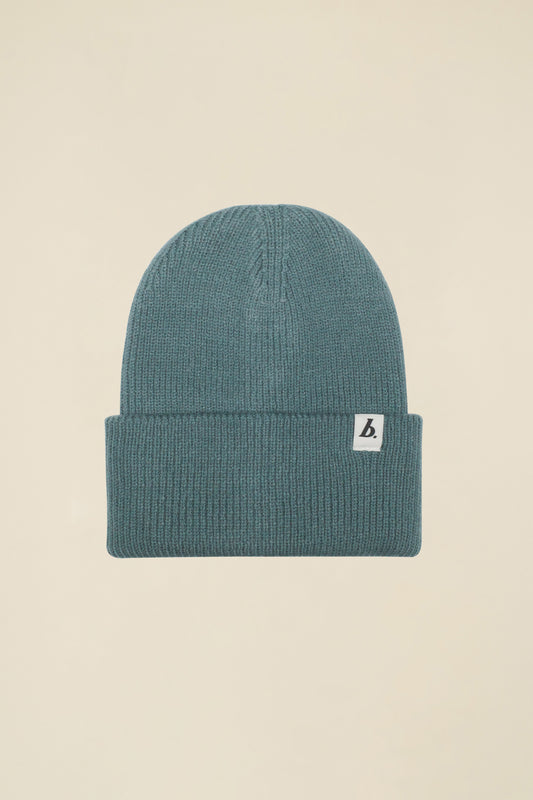 OVERSIZED RECYCLED CUFFED LABEL BEANIE - GREEN