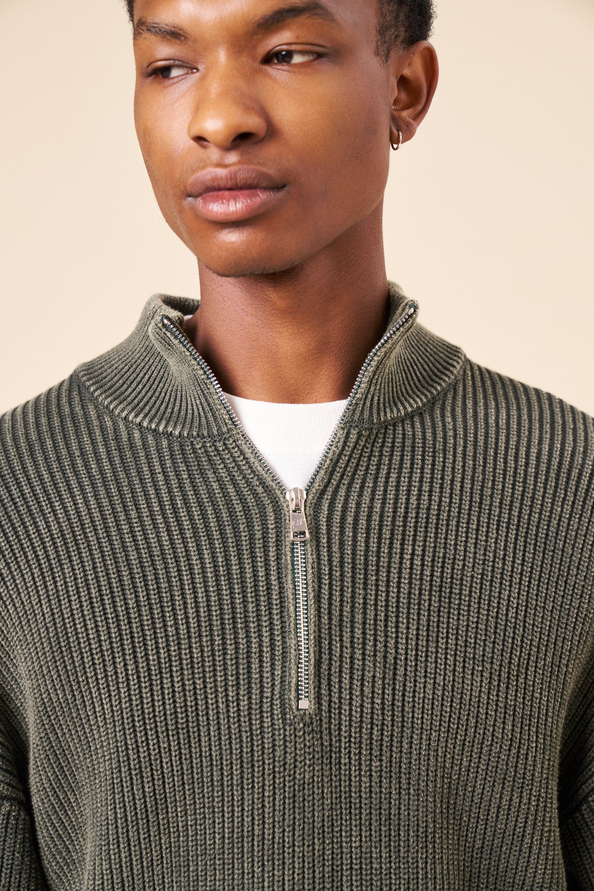 GREEN ACID WASH FUNNEL NECK HALF ZIP