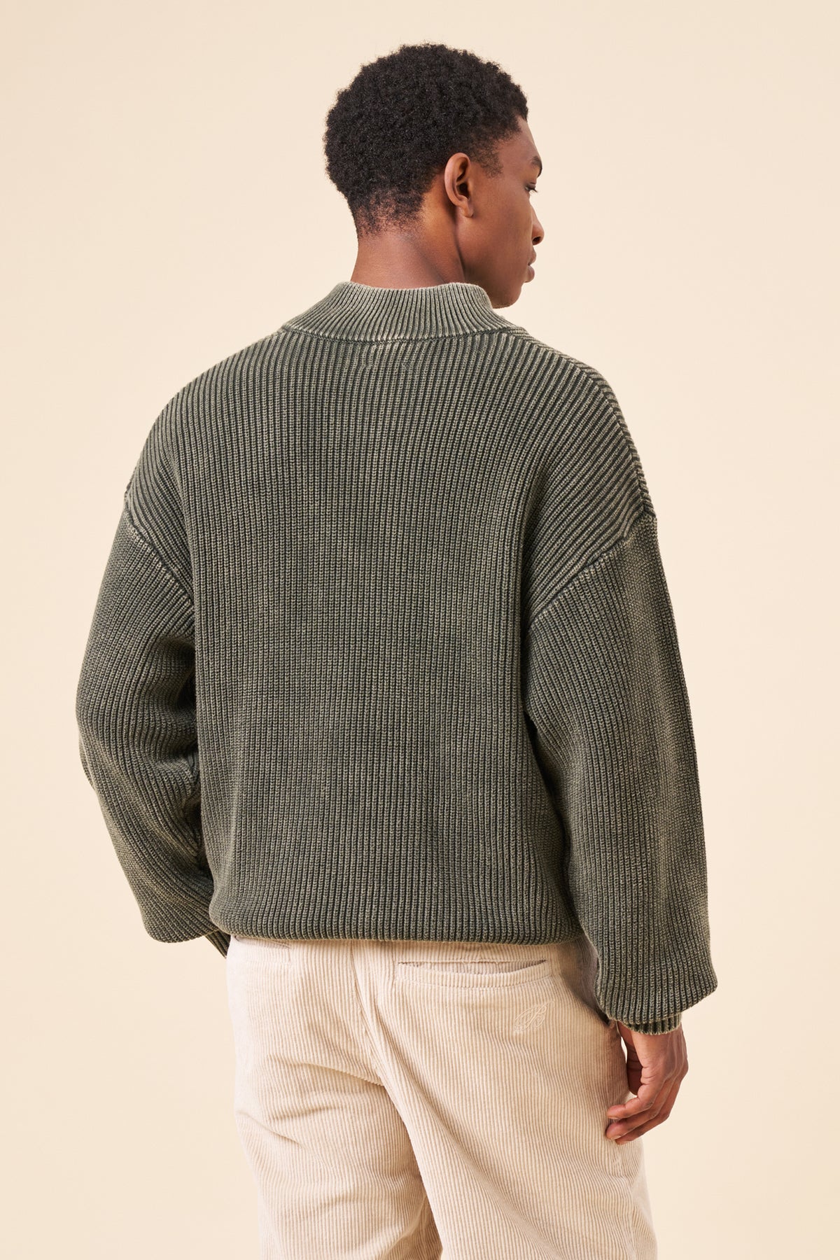 GREEN ACID WASH FUNNEL NECK HALF ZIP