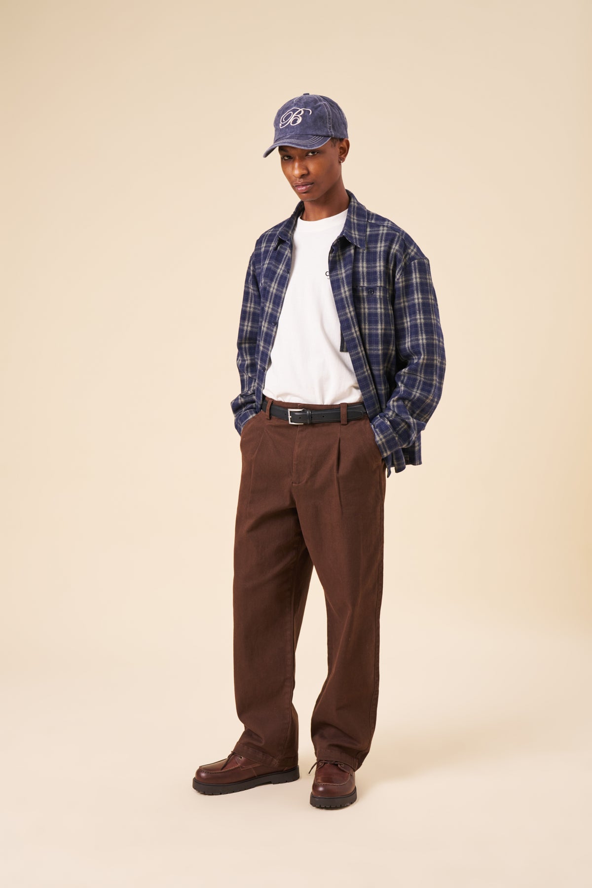 EVERYDAY HEAVY CANVAS RELAXED TROUSER - BROWN