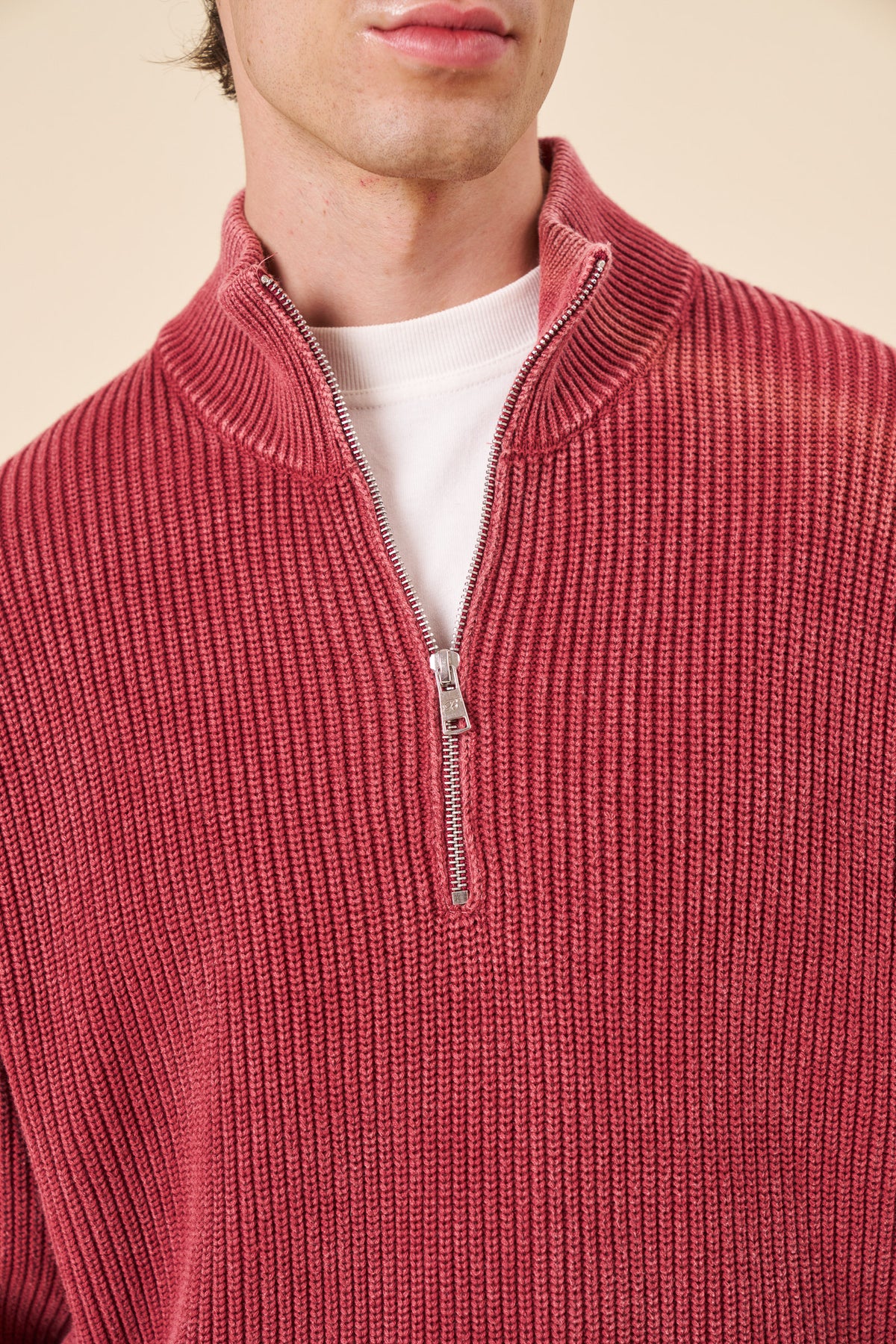 RED ACID WASH FUNNEL NECK HALF ZIP