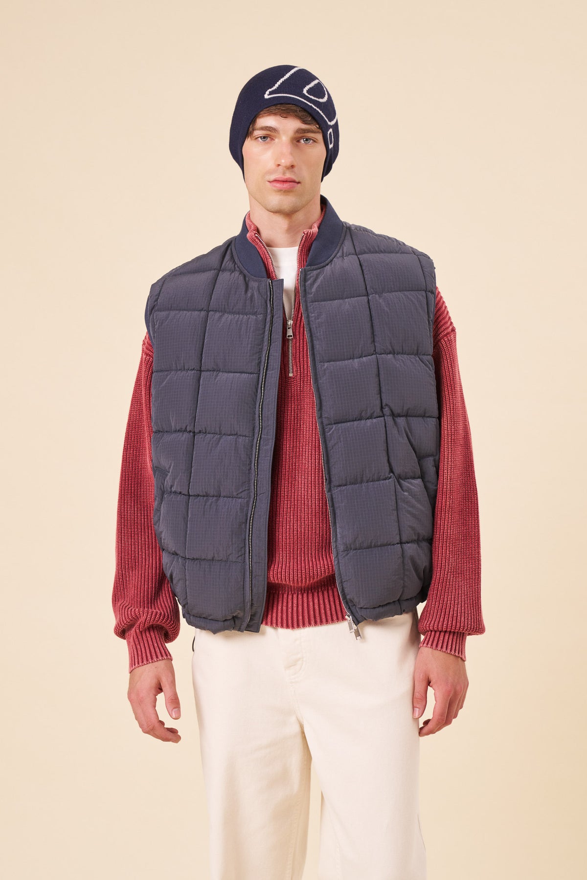 RED ACID WASH FUNNEL NECK HALF ZIP