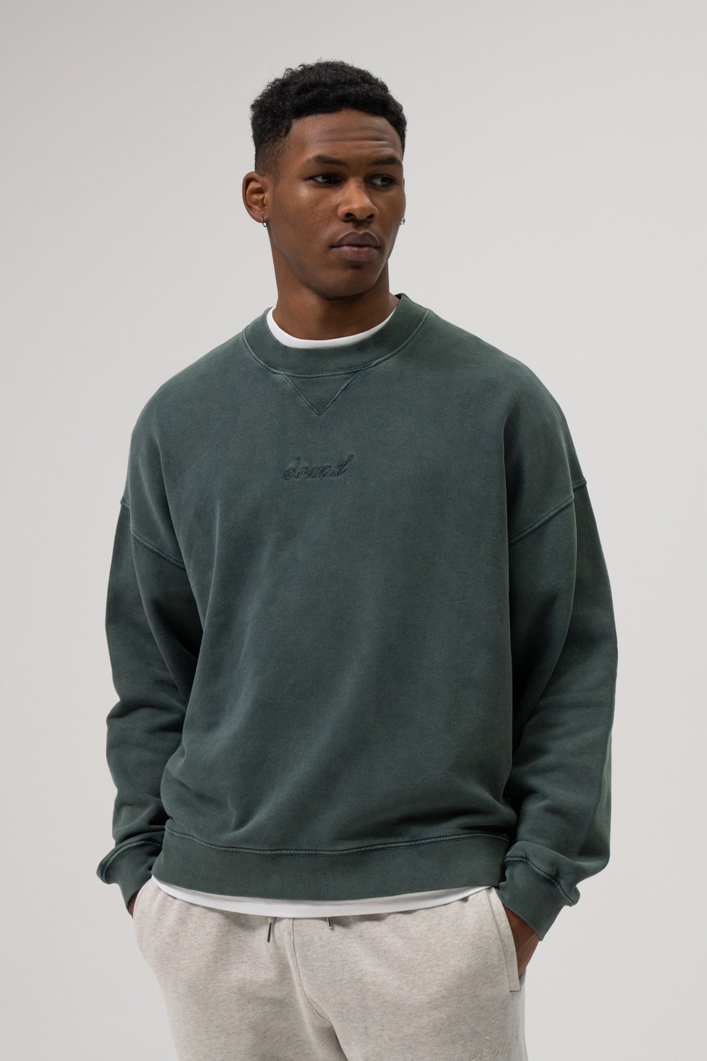 SUSTAIN WASHED GREEN SWEATER