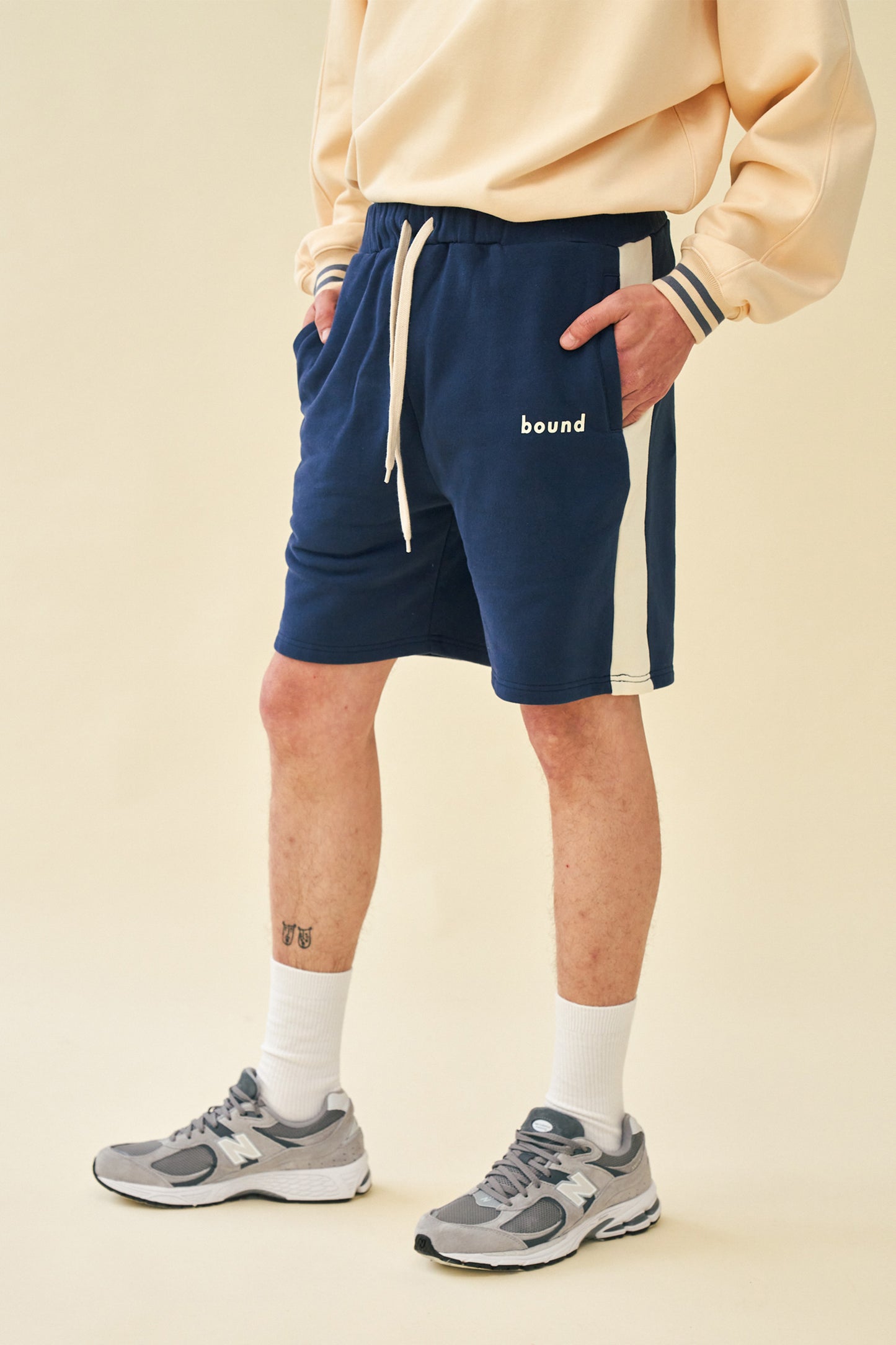 NAVY STRIPE JOGGER SHORTS